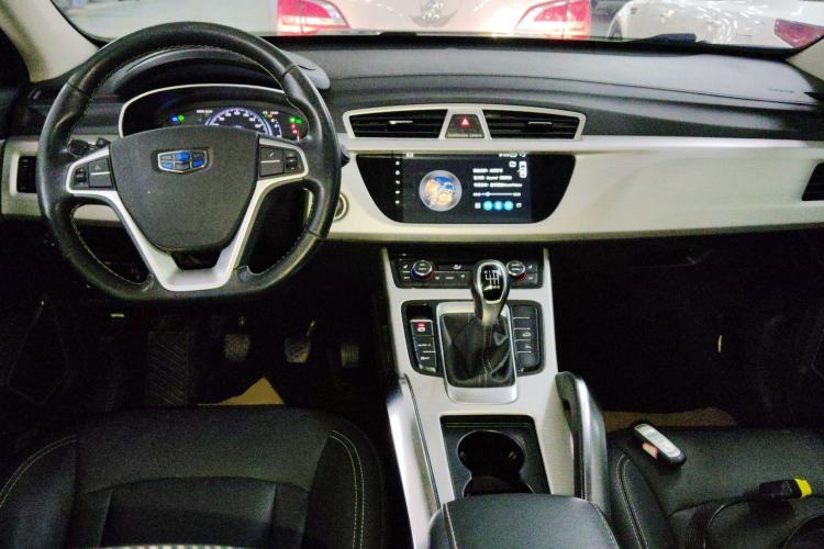 Used Geely Auto Emgrand X7 Sport 2018 1.8TD Manual Two-Wheel Drive Smart Connect 4G Internet Edition