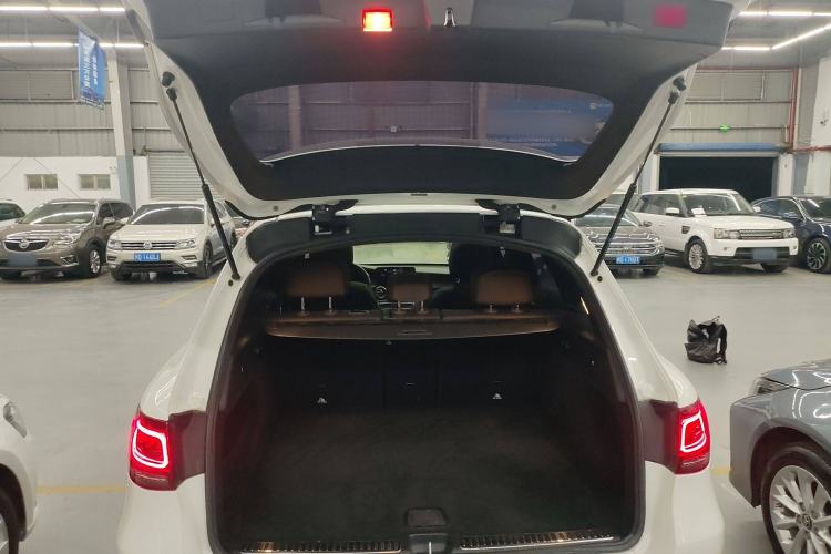 Used Mercedes-Benz GLC 2020 GLC 300 L 4MATIC Dynamic Edition
