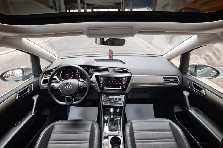 Used Volkswagen Touran 2018 Volkswagen Touran L 280TSI DSG Boundary Edition 7 Seats China V Emission Standard