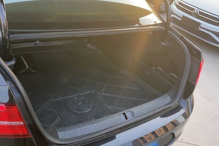 Used Volkswagen Magotan 2017 380TSI DSG Luxury Model
