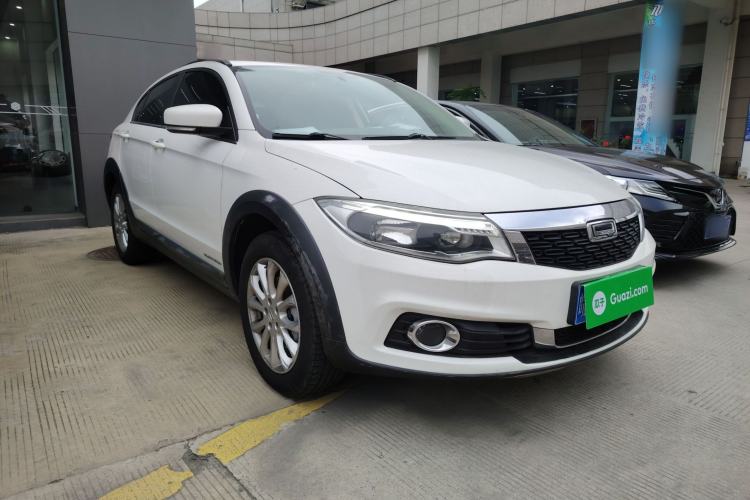 Used Qoros 3 2017 Urban SUV 1.6T Automatic Zhiyue Model
