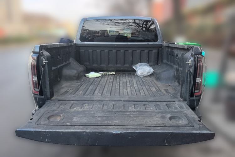 Used JMC DaDao 2023 Pursuer 2.3T Diesel Automatic 4x4 Standard-Wheel Prestige Model