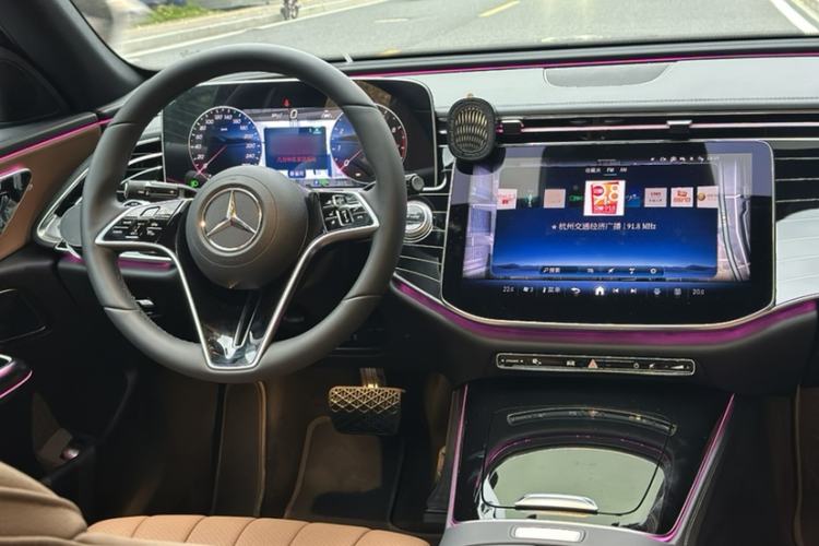 Used Mercedes-Benz E-Class 2025-Year Facelift E 260 L
