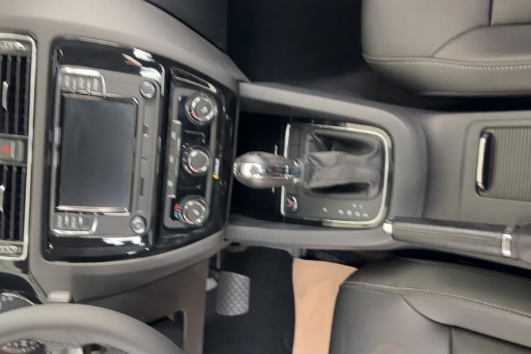 Used Volkswagen Sagitar 2017 180TSI Automatic Luxury Edition
