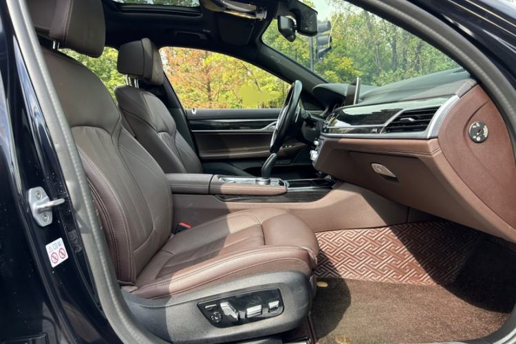 Used BMW 7 Series 2018 730Li Leading Model M Sport Package