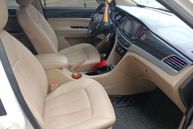 Used Baojun 730 2016 1.5L Manual Comfort Version 7 Seats China V Emission Standard
