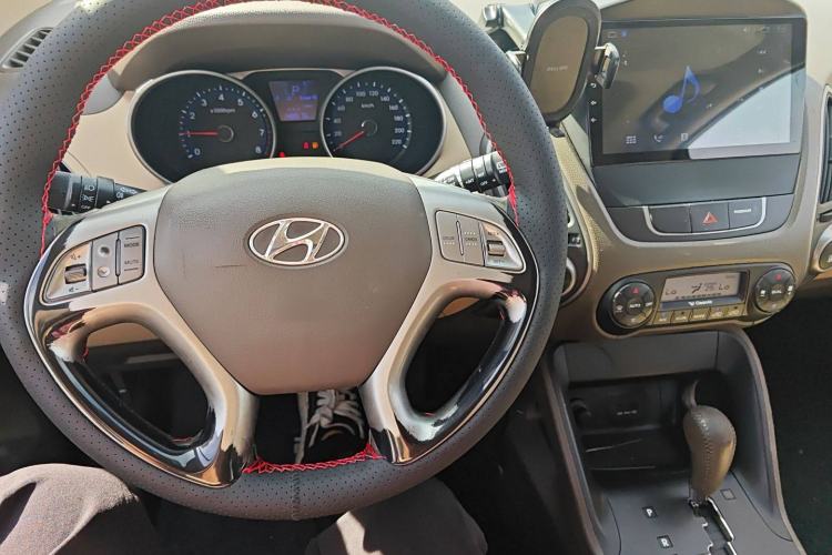 Used Hyundai ix35 2015 2.0L Automatic 2WD Smart Type China IV
