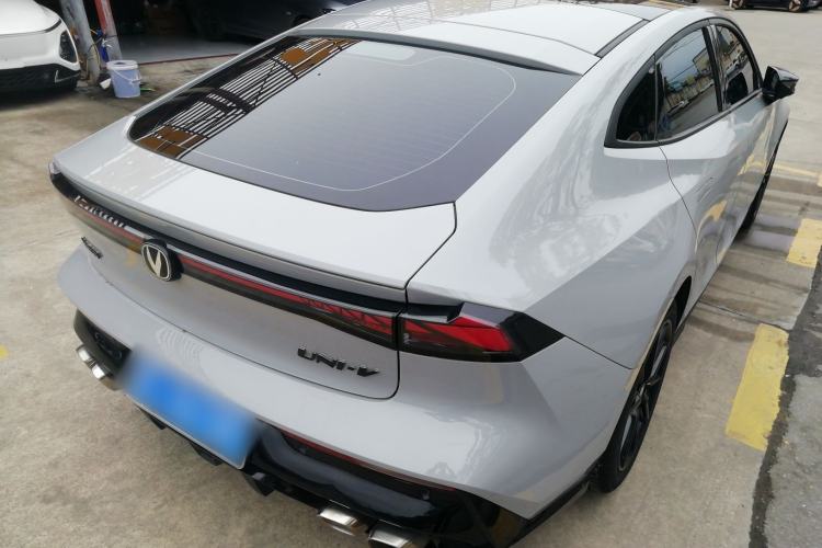 Used Changan UNI-V 2022 1.5T Prestige Version