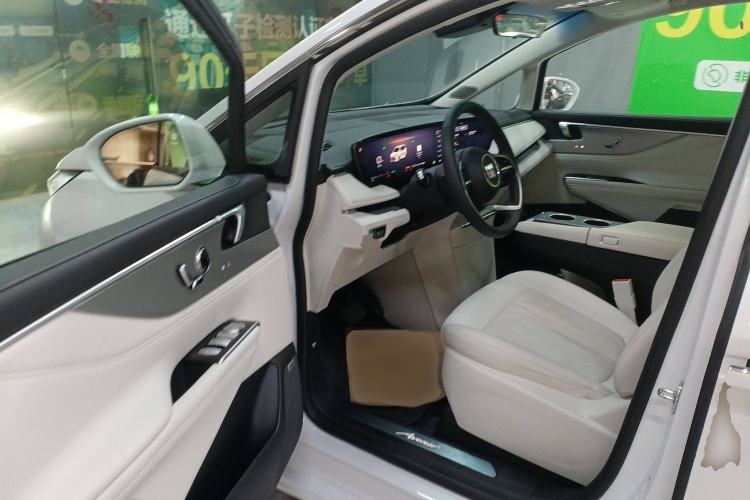 Used Buick GL8 New Energy 2024 Lu Zun Deluxe Edition 7-Seater
