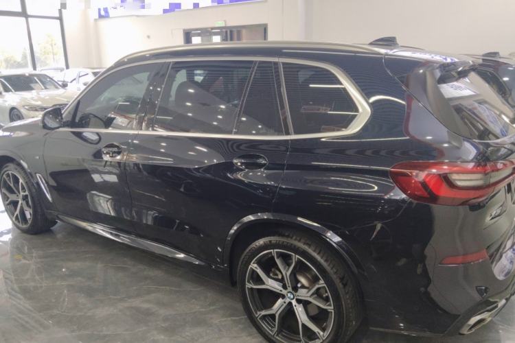 Used BMW X5 2022 Restyled xDrive 40Li M Sport Package

