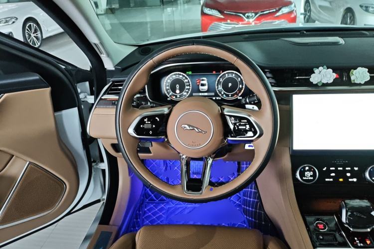 Used Jaguar XFL 2023 XFL 2.0T P250 Two-Wheel-Drive Luxury Deluxe Edition
