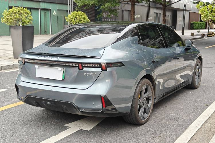 Used Lynk & Co 07 2024 EM-P 126 Long-Range Halo
