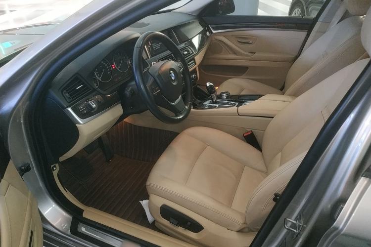 Used BMW 5 Series 2014 525Li Luxury Design Package
