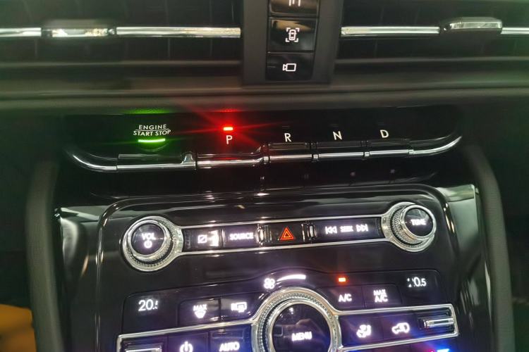 Used Lincoln Corsair 2020 2.0T Two-Wheel Drive Luxury Edition
