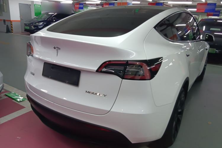 Used Tesla Model Y 2024 Long-Range All-Wheel-Drive Version
