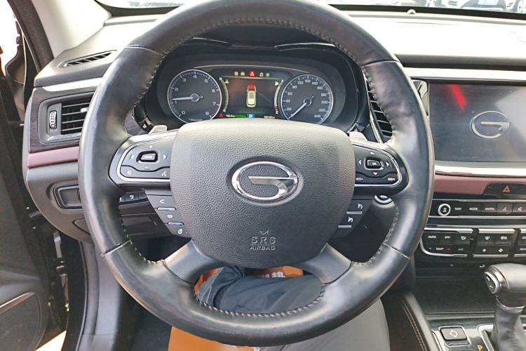 Used GAC Trumpchi GS8 2017 320T Two-Wheel Drive Luxury Smart Connectivity Version (7 Seats)