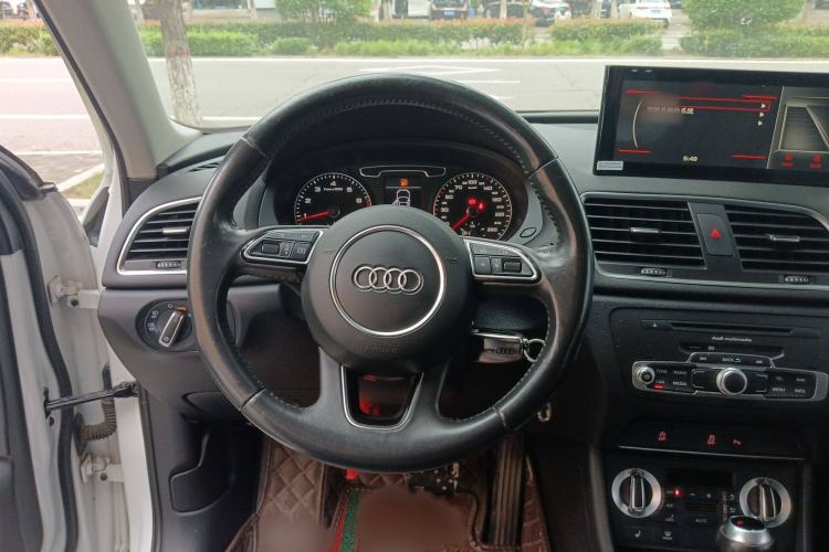 TDK.VehicleDetails.img