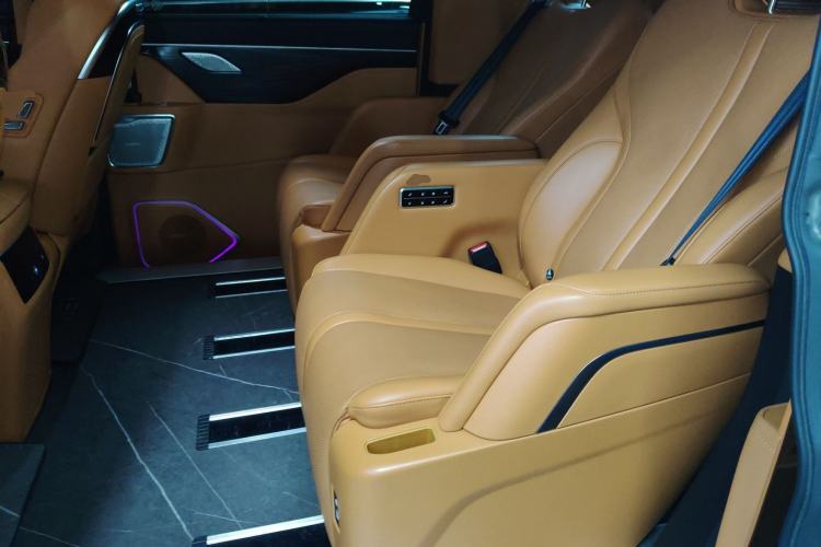 Used Wey Gaoshan 2023 Four-Wheel-Drive Executive Extended Version
