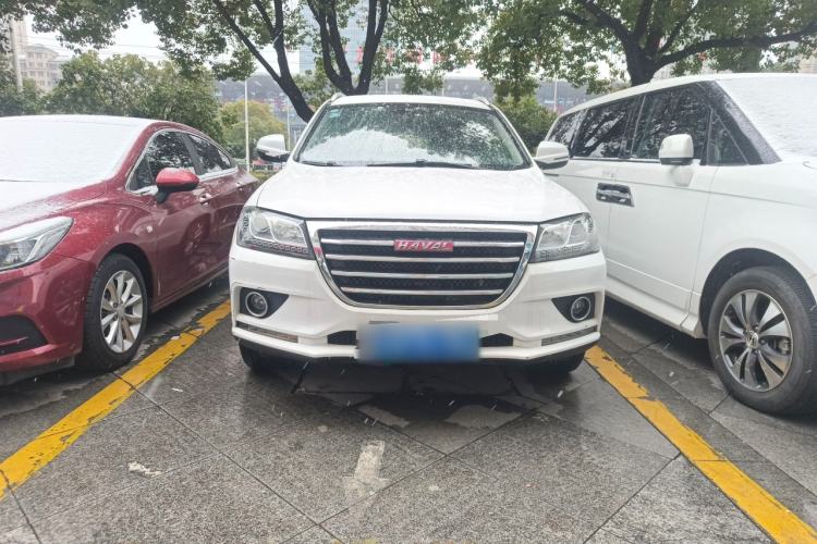 Used Haval H2 2016 Red Label 1.5T Manual Two-Wheel Drive Elite Model
