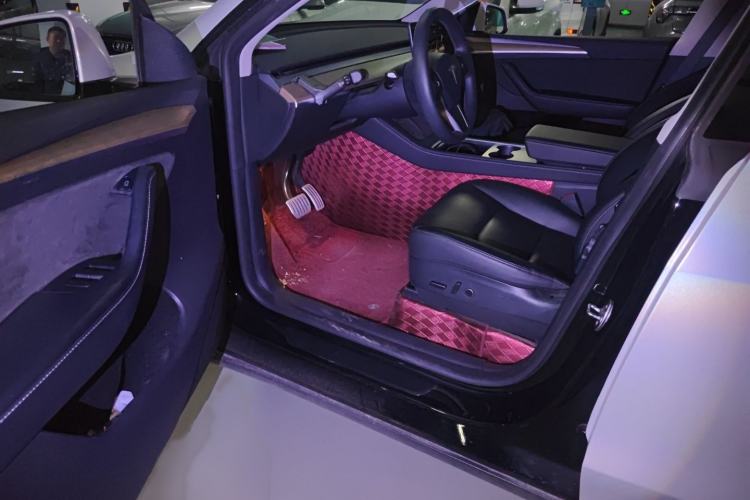 Used Tesla Model Y 2022 Performance High-Performance All-Wheel-Drive Version
