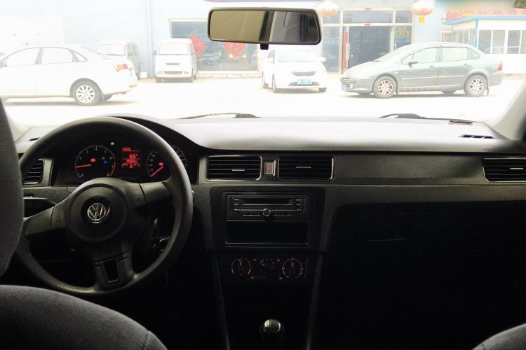 Used Volkswagen Santana 2013 1.6L Manual Fashion Edition
