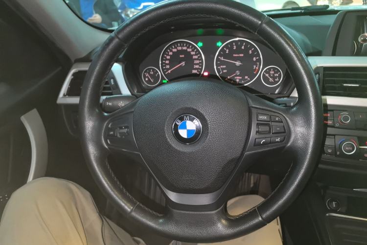 Used BMW 3 Series 2015 320Li Luxury Edition Fashion Model
