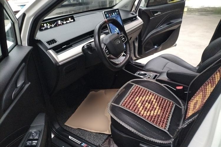 Used NETA V 2021 Long-Range Entertainment Edition Upgrade Model
