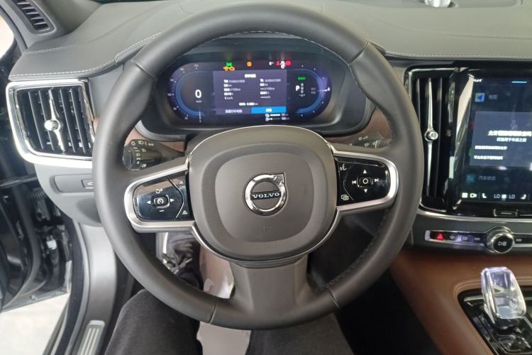 Used Volvo S90 New Energy 2024 Plug-in Hybrid Four-Wheel Drive Long-Range Luxury Smart Edition
