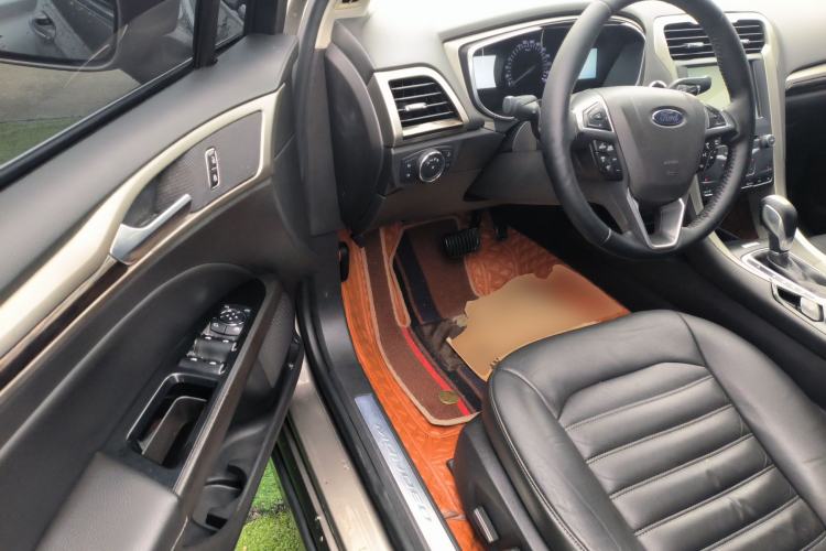 Used Ford Mondeo 2013 2.0L GTDi 200 Luxury Model