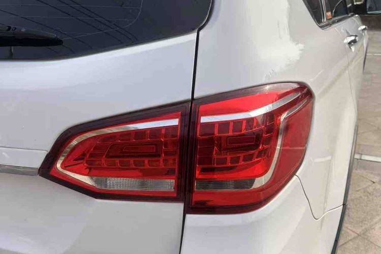 Used Haval H6 2017 Red-Label Sport Edition 1.5T Manual Two-Wheel Drive Elite Model