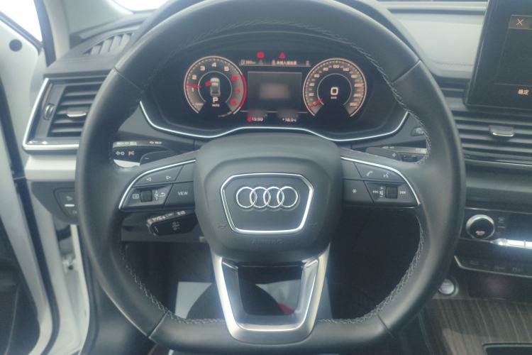 Used Audi Q5L 2022 40T Fashionable and Dynamic Model

