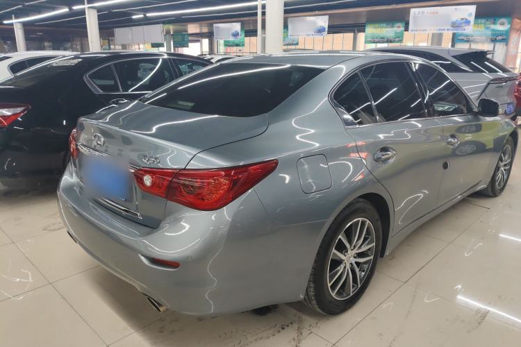 Used Infiniti Q50 2014 2.0T Comfort Edition
