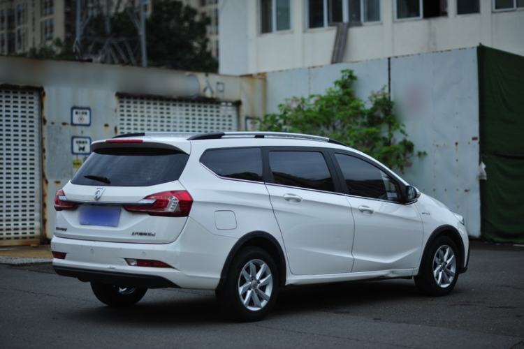 Used Baojun 310W 2018 1.5L Automatic Fashion Version China V Emission Standard
