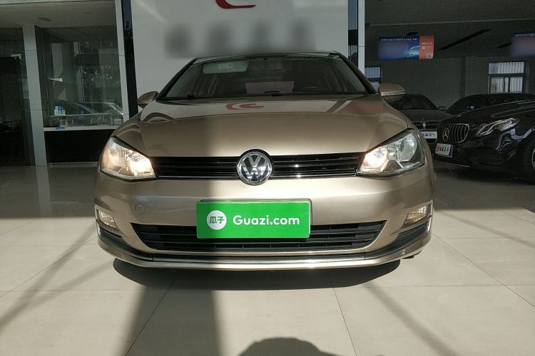 Used Volkswagen Golf 2016 230TSI Automatic Comfort Version
