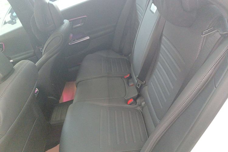 Used Mercedes-Benz C-Class 2024 Second Facelift C 260 L Starry Night Sport Edition
