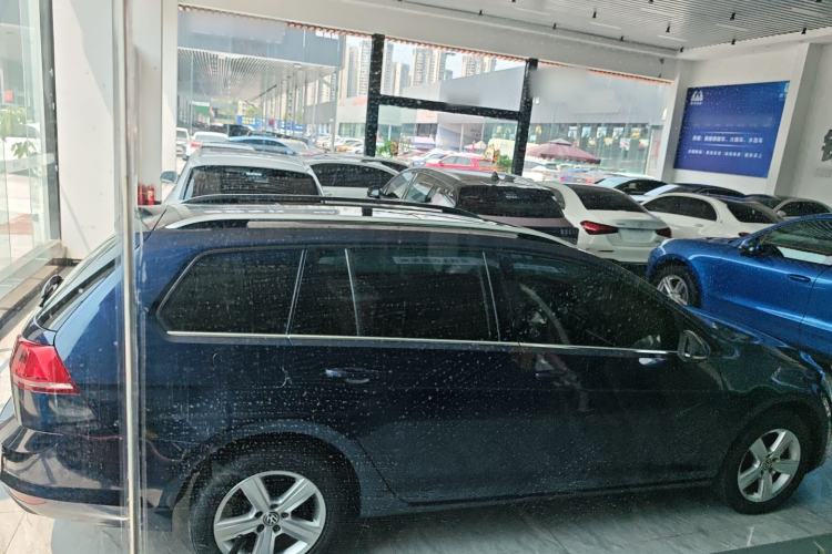 Used Volkswagen Golf 2014 1.4TSI Luxury Travel Edition
