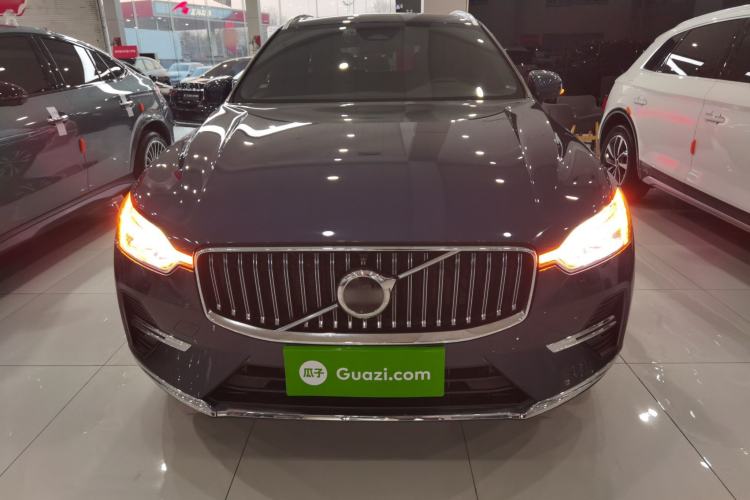 Used Volvo XC60 2023 B5 4x4 Smart Luxury Edition
