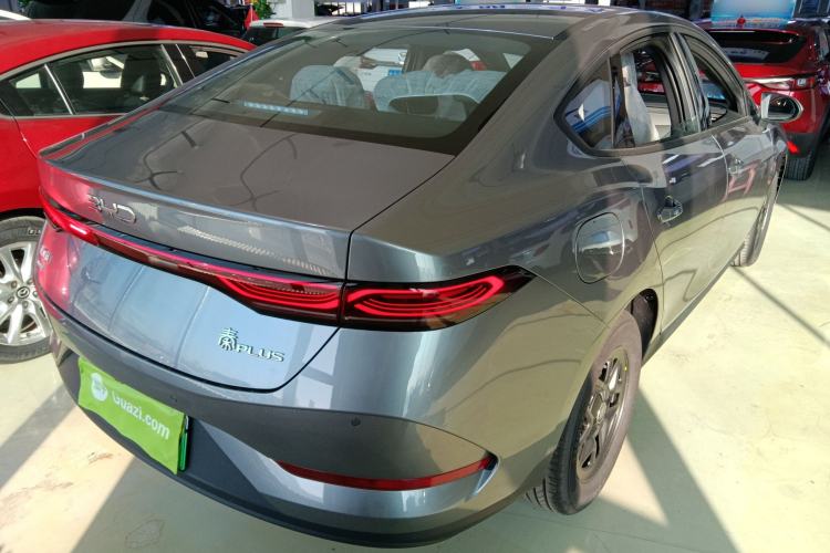 Used BYD Qin PLUS 2025 DM-i Smart Drive 55KM Leading Model