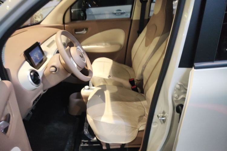 Used Wuling Hongguang MINIEV 2025 Four-Door Version Advanced Edition
