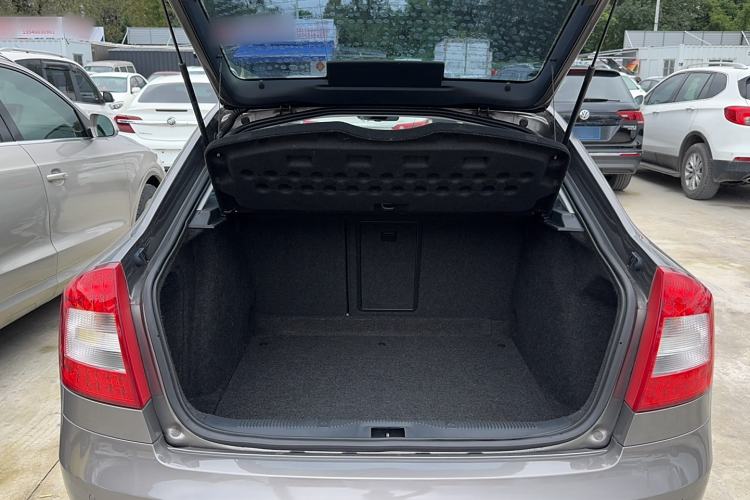 Used Skoda Octavia 2014 1.4TSI DSG Yijun Edition
