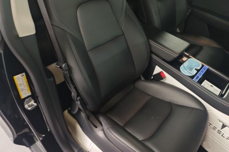 Used Tesla Model Y 2021 Long-Range All-Wheel-Drive Version 3D7