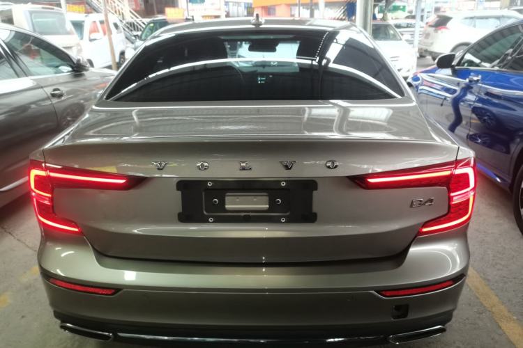 Used Volvo S60 2022 B4 Zhiyi Luxury Edition