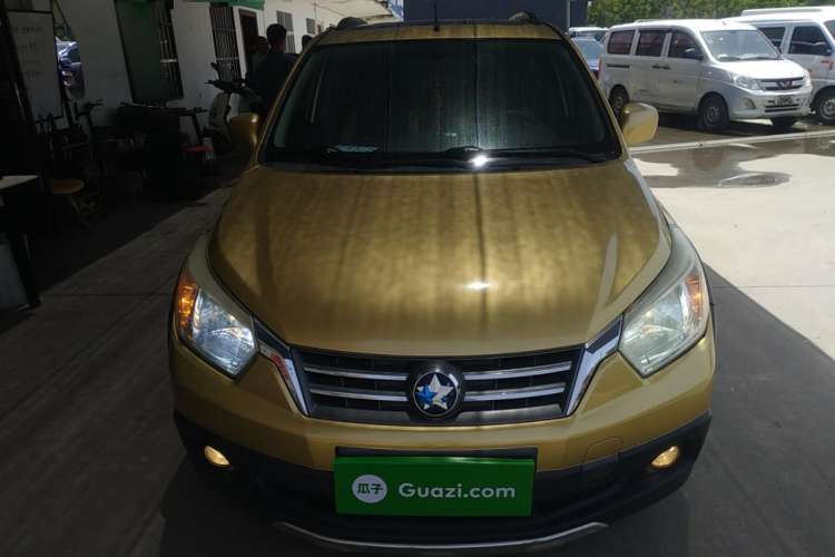 Used Venucia R50X 2013 1.6L Automatic Model
