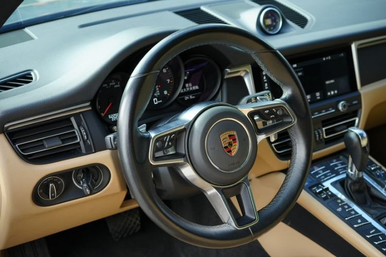 Used Porsche Macan 2018 Macan 2.0T