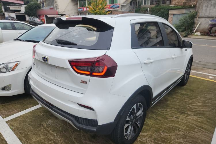 Used Geely Auto Vision X3 2019 Upgraded Model 1.5L CVT Prestige Version
