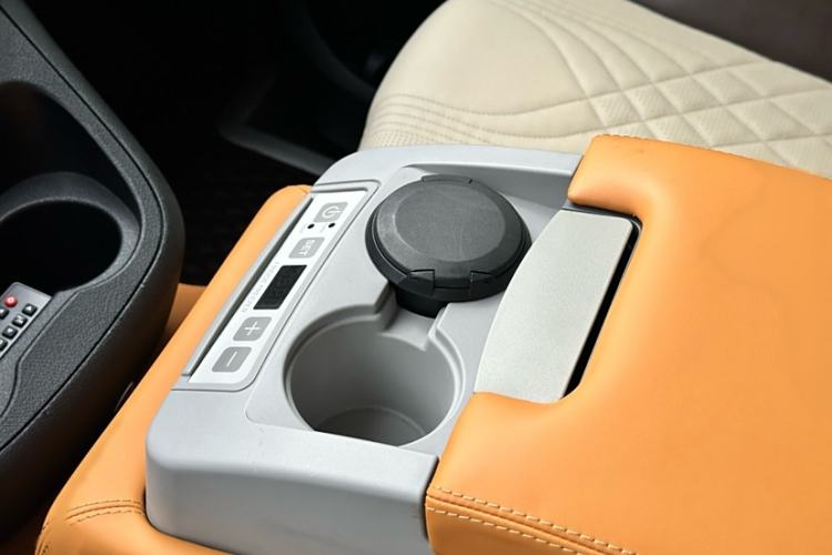 Used Mercedes-Benz Vito 2023 2.0T Elite Version 7 Seats