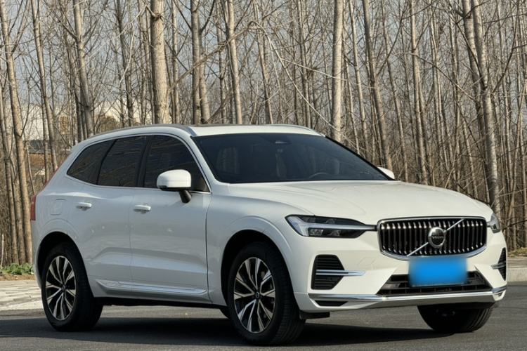 Used Volvo XC60 2023 B5 4x4 Smart Luxury Edition
