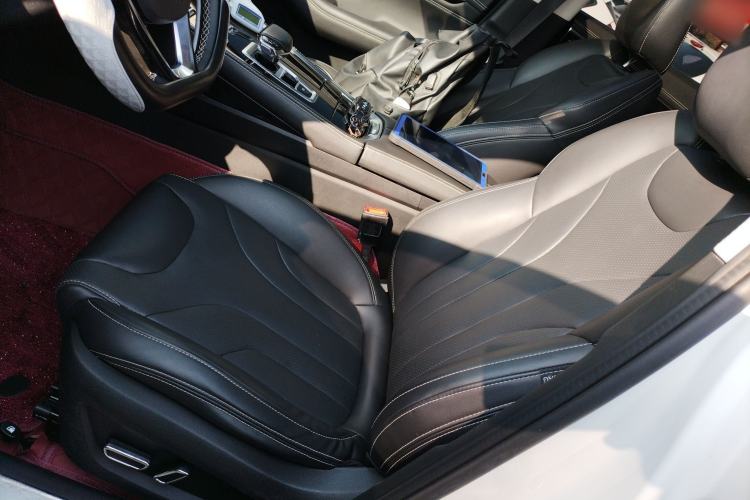 Used Changan CS85 COUPE 2019 1.5T DCT Luxury Version China VI Standard