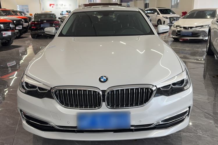 Used BMW 5 Series 2019 Facelifted 525Li Luxury Package
