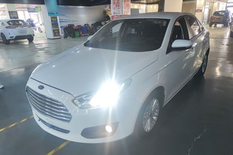 Used Ford Escort 2015 1.5L Automatic Comfort Model
